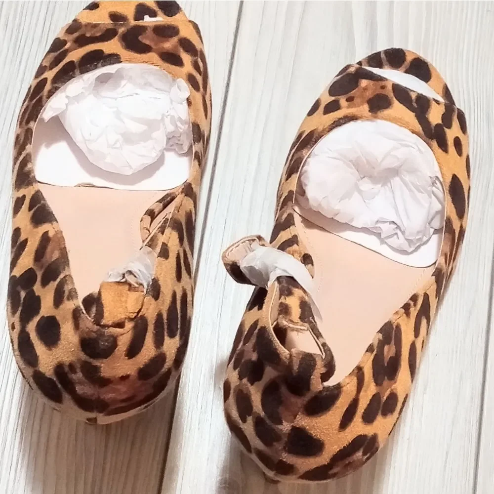 (S-4377) Leopard Stiletto Heels Sz 6.5
